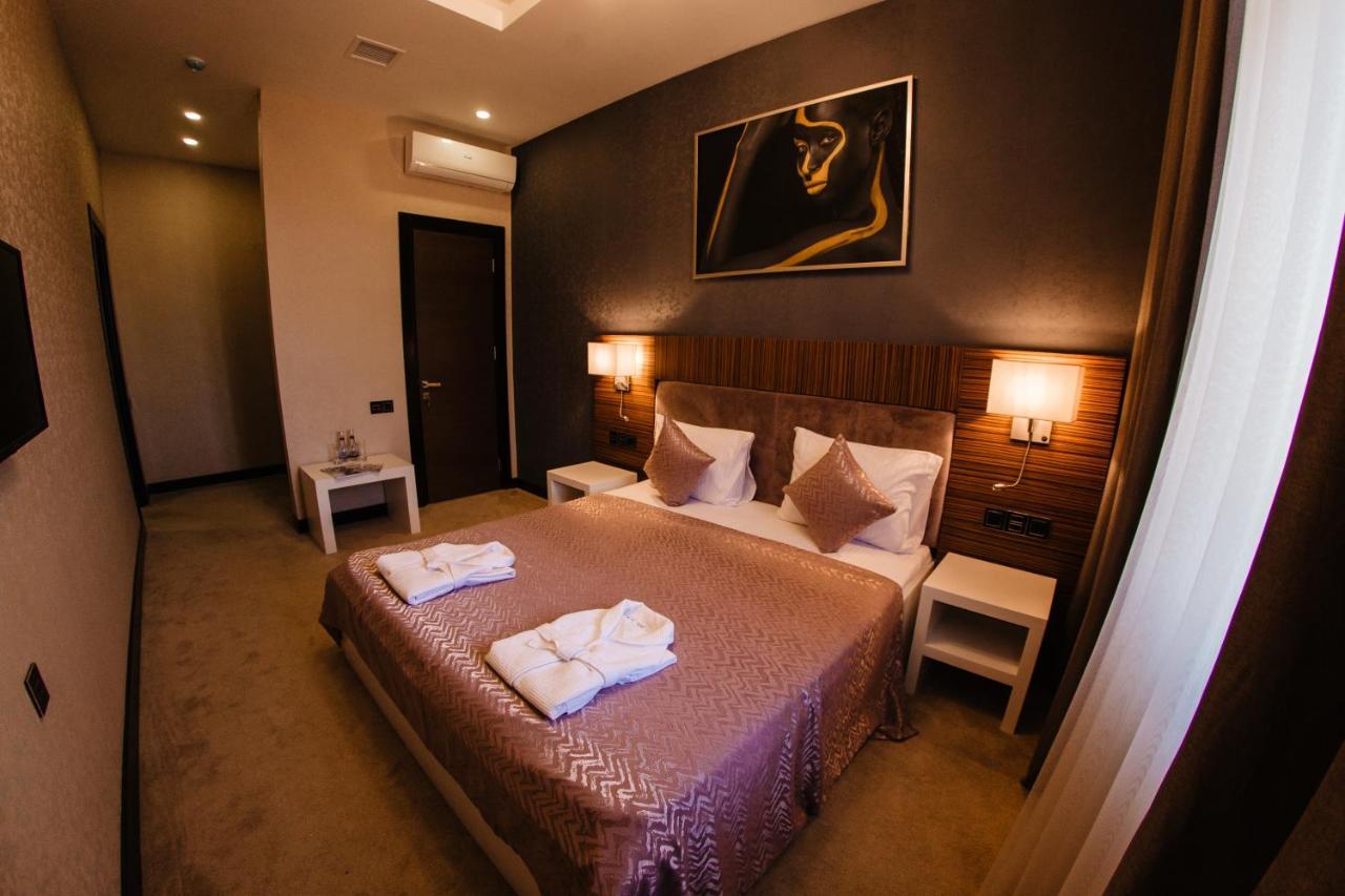 Hillmond Hotel Baku Ngoại thất bức ảnh